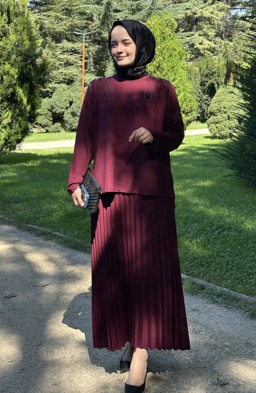 Zerrin Etekli Takım Zerrin Etekli Takım
