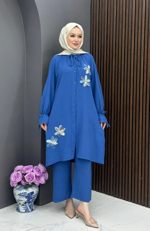 Çiçek Desenli Takım - Mavi