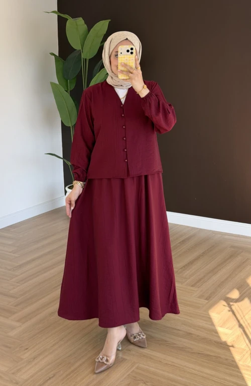 Zenan Düğmeli Etekli Takım - Bordo Zenan Düğmeli Etekli Takım - Bordo