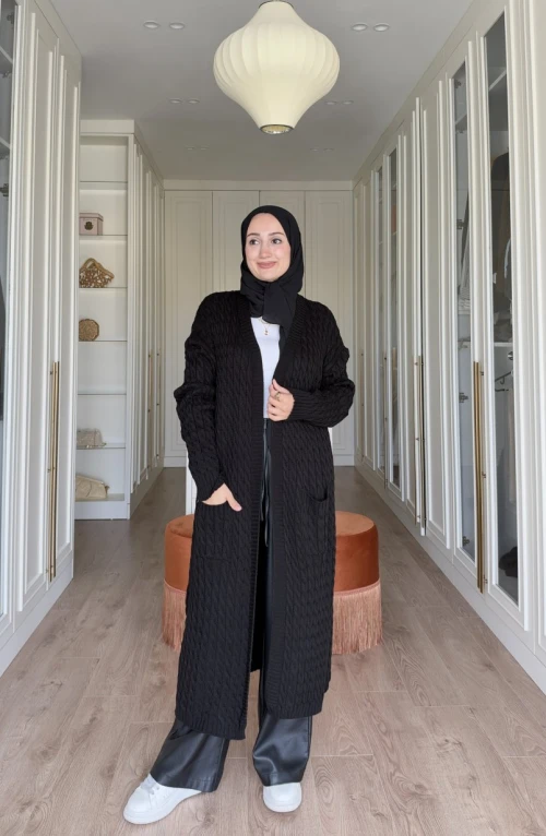 Didem Uzun Hırka - Siyah