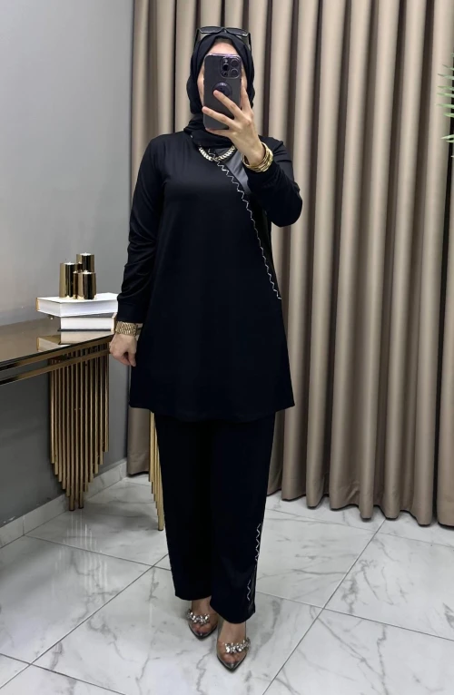 Melike Takım Siyah Melike Takım Siyah