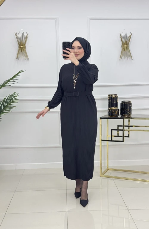 NAZLI PİLİSELİ ELBİSE-SİYAH