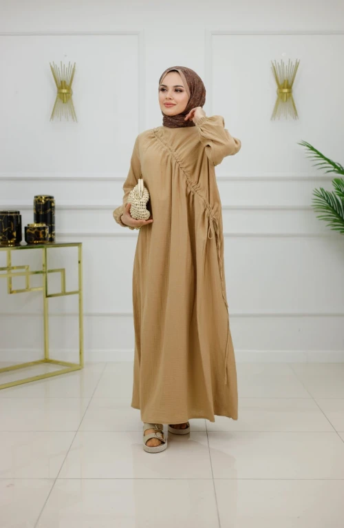 BANU MÜSLİN BÜZGÜLÜ ELBİSE-CAMEL