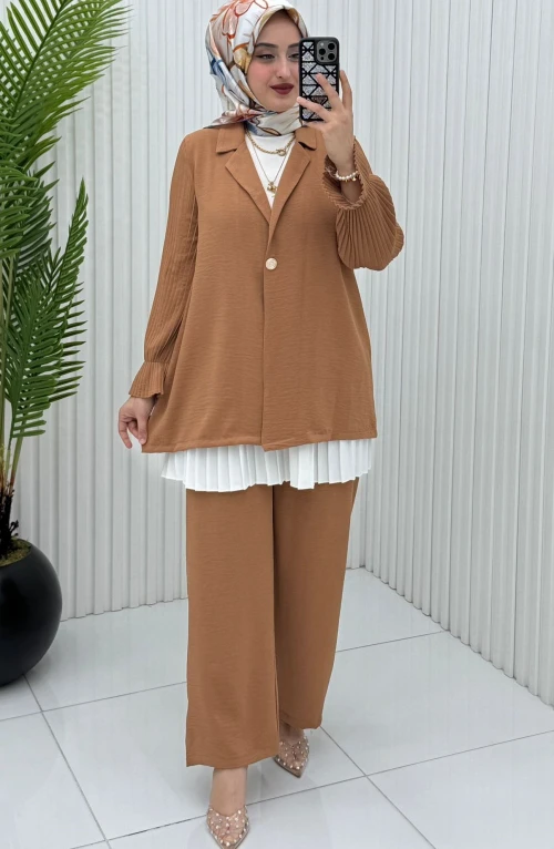Burcu Takım Sütlü Kahve