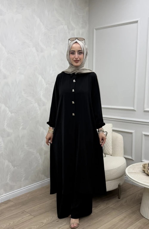 Helen Takım Siyah Ön siparişe açılmıştır 29 Haziran da 2026 çıkışı yapılabilir Helen Takım Siyah Ön siparişe açılmıştır 29 Haziran da 2026 çıkışı yapılabilir