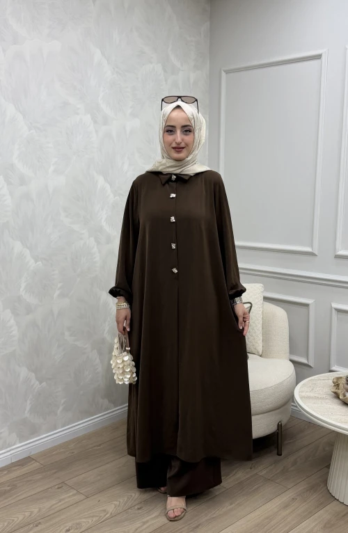 Helen Takım Kahverengi Ön siparişe açılmıştır 29 Haziran da 2026 çıkışı yapılabilir Helen Takım Kahverengi Ön siparişe açılmıştır 29 Haziran da 2026 çıkışı yapılabilir