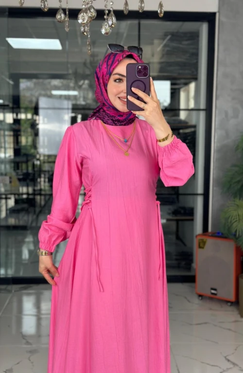 Dina Elbise-Pembe