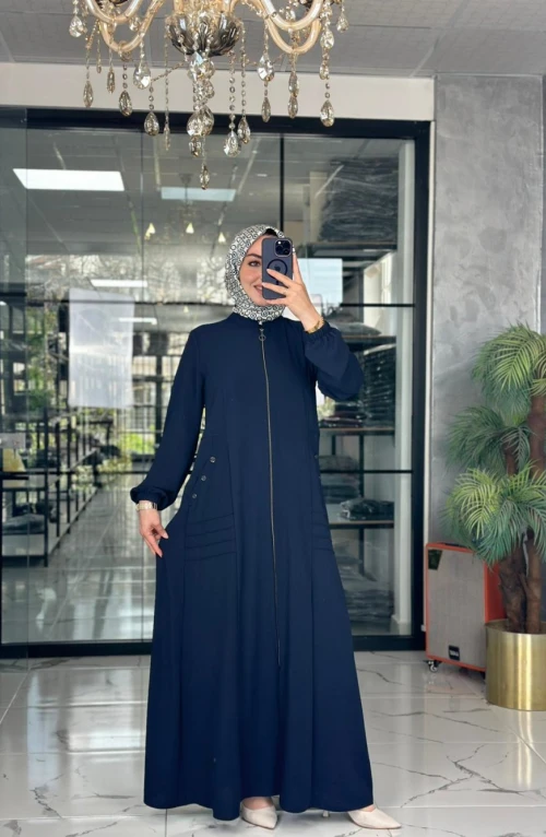 Tuğçe Giyçık-Lacivert