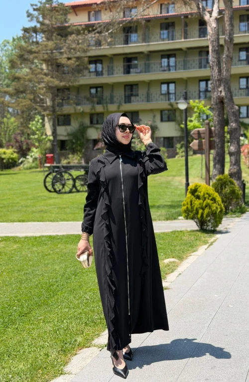 Sera Ferace Siyah Ön siparişe açılmıştır 28 Haziran da 2026 çıkışı yapılabilir 